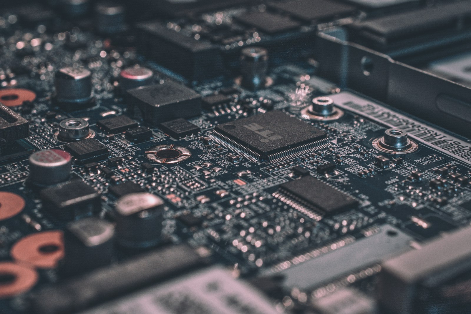Elektroniikan suunnittelu ja digitaaliset ratkaisut
